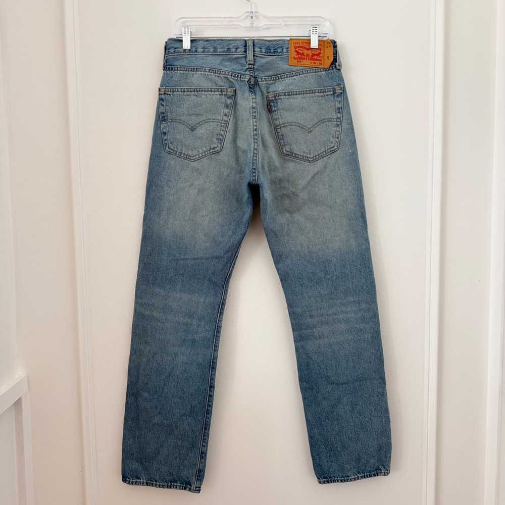 Levi's 501 Jeans Men 32x32 Light Wash Original Fit Straight Leg Button Fly Denim
